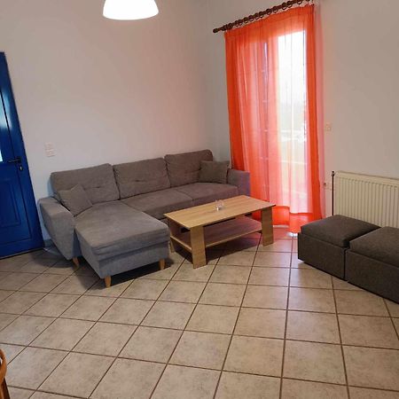 Athina Rooms Karvounades Екстериор снимка