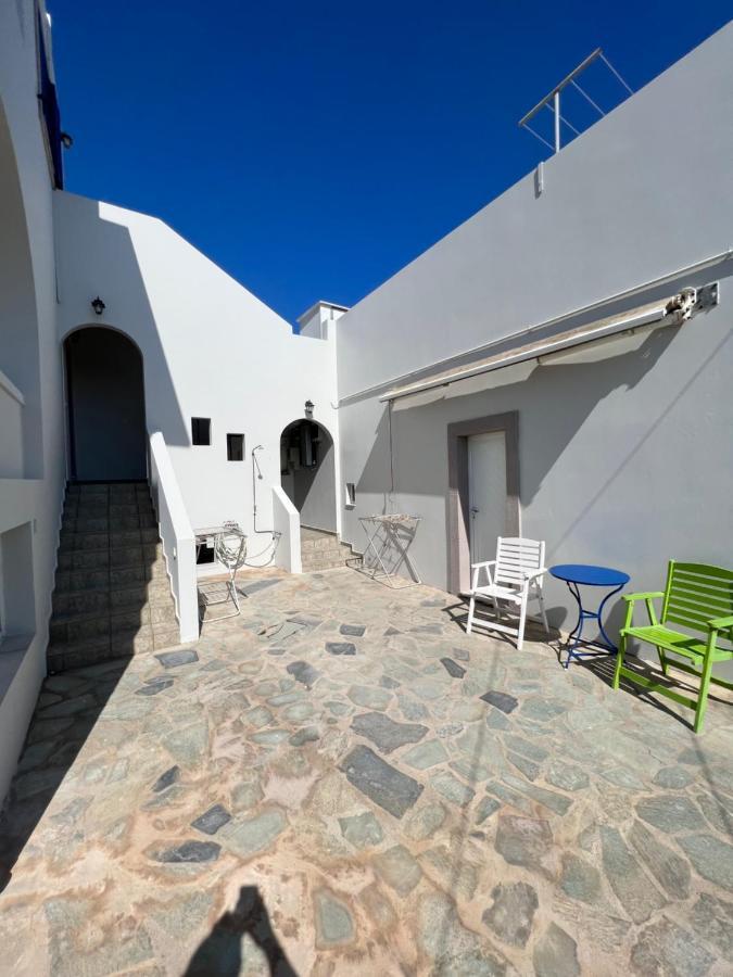 Athina Rooms Karvounades Екстериор снимка